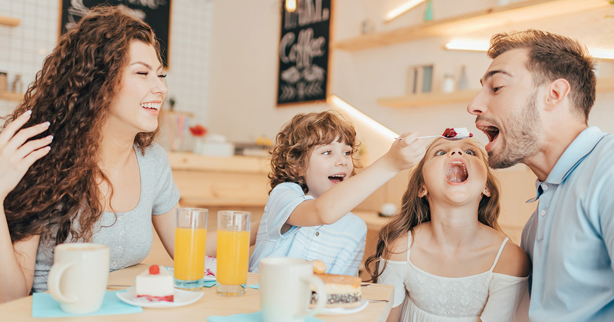 Le pouvoir des repas en famille sur le bien-être des enfants