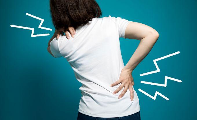 Le dos vous fait mal ? Voici 5 exercices à faire chez soi